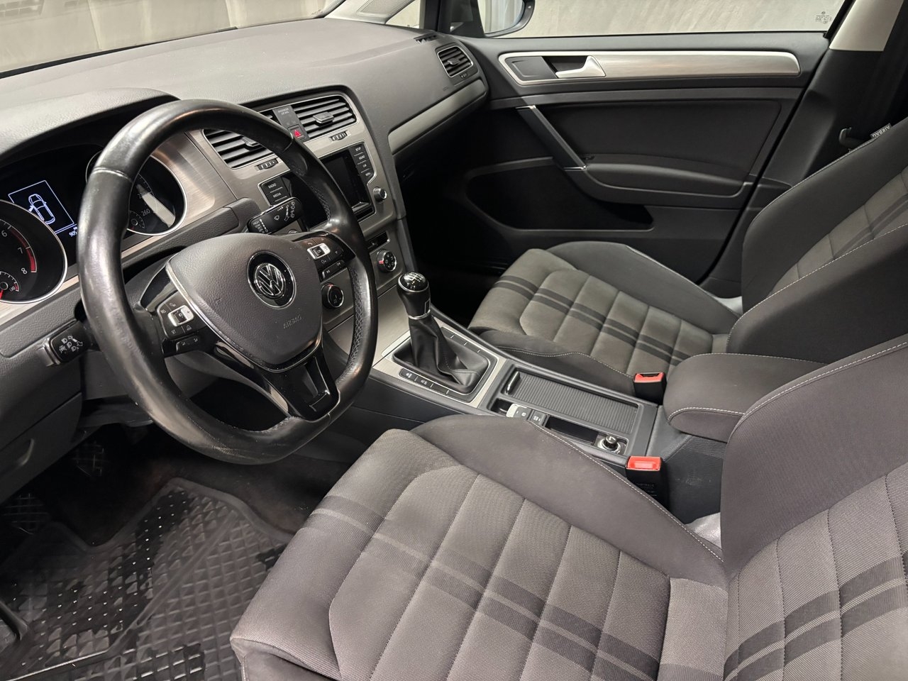 Volkswagen Golf 1.4 TSI 2015, bild 9/10