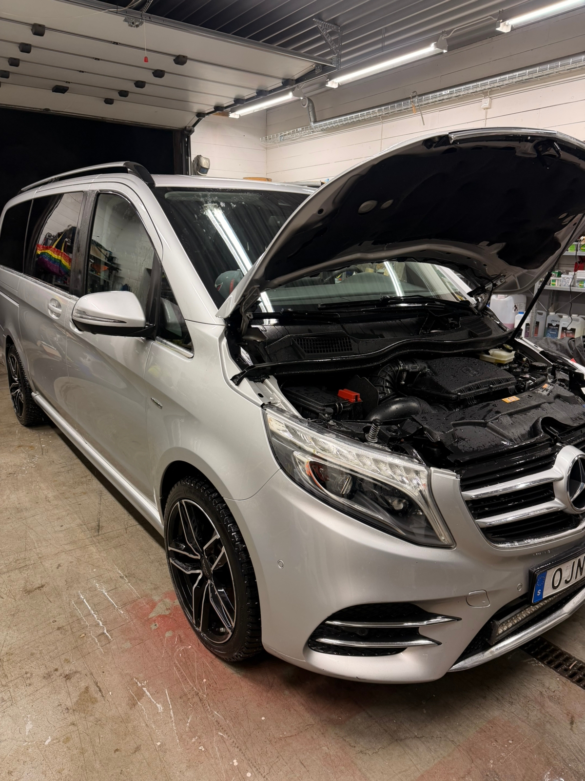 Mercedes-Benz V 250 d Avantgarde 2017, bild 2/4