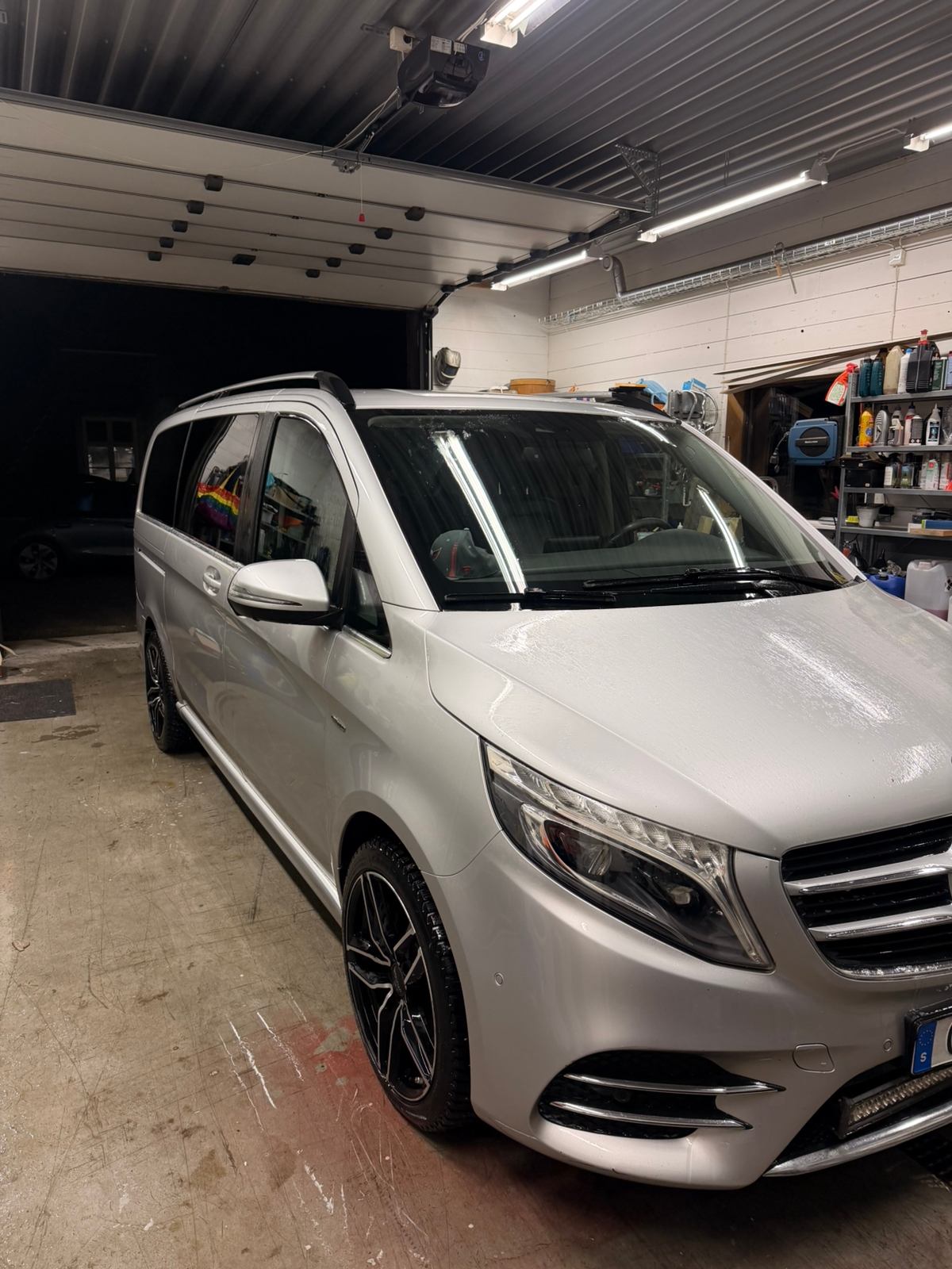 Mercedes-Benz V 250 d Avantgarde 2017, bild 3/4