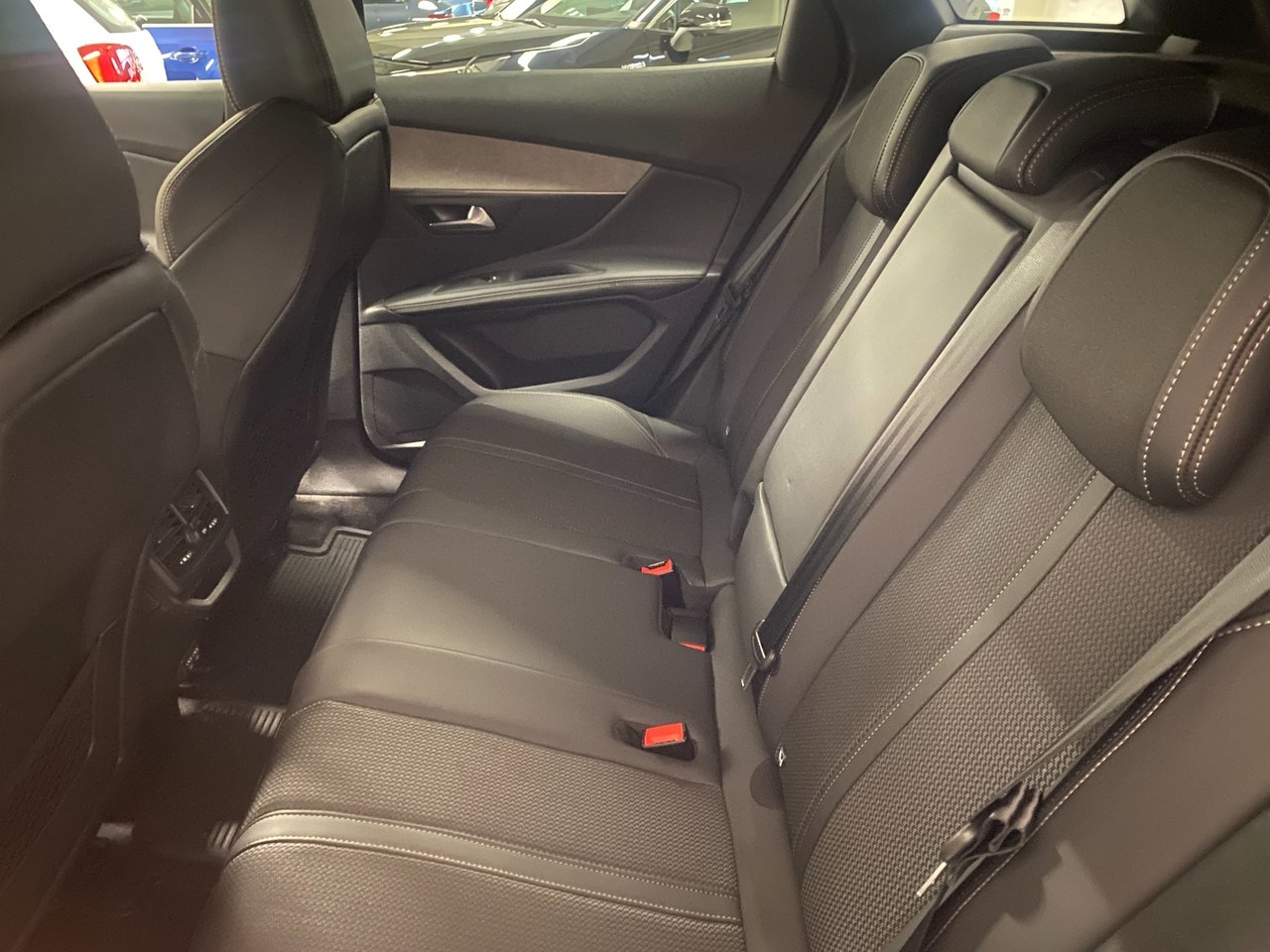 Peugeot 3008 1.2 PureTech 130 GT 2023, bild 7/10