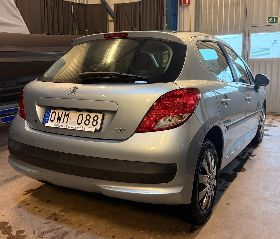 Peugeot 207 95 VTi 2010, bild 3/10
