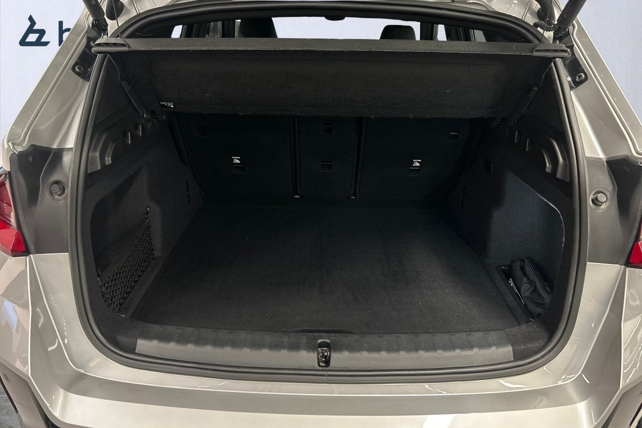 BMW iX1 M Sport 2023, bild 10/10