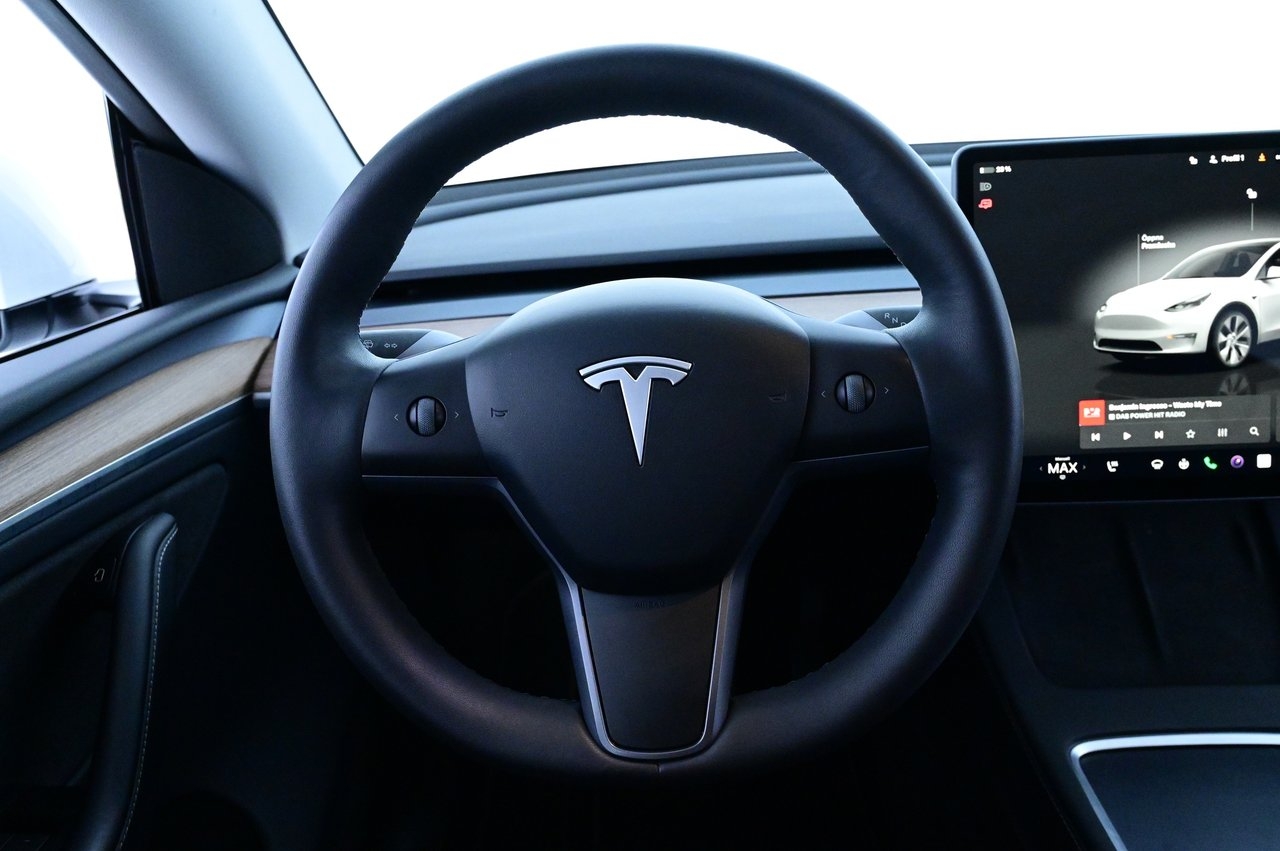Tesla Model Y 2023, bild 7/10