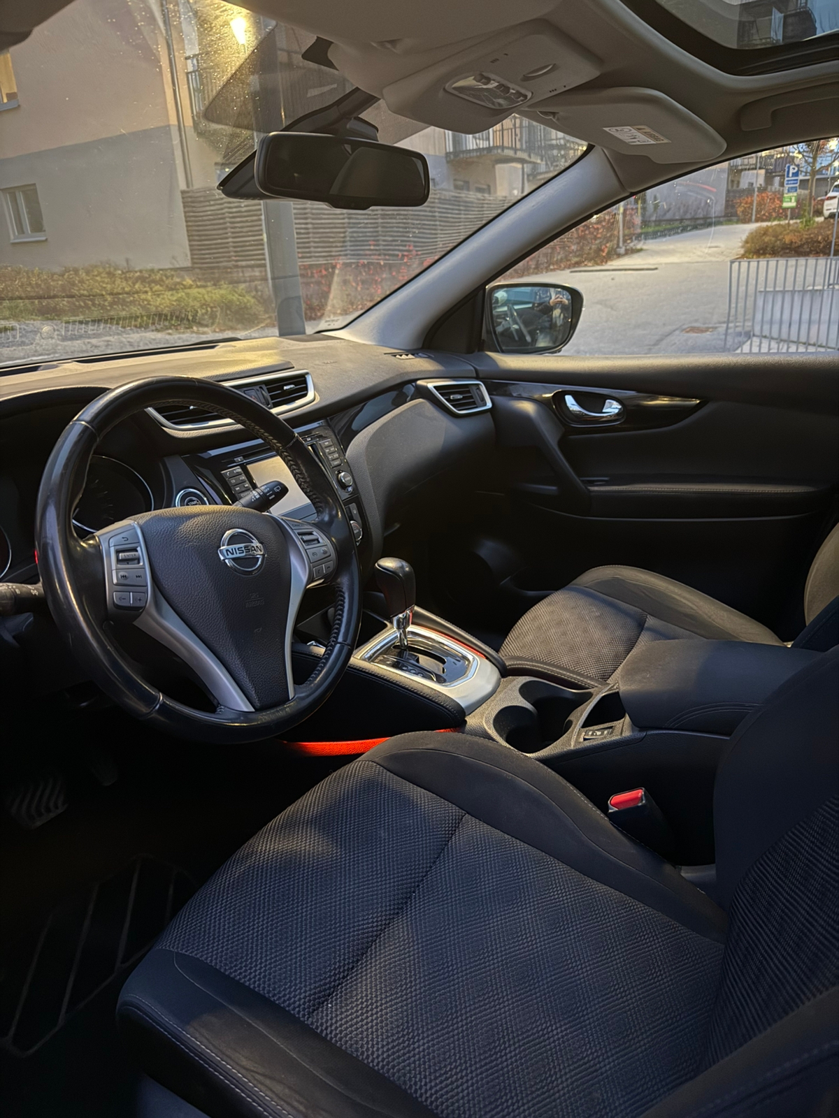 Nissan Qashqai 1.2 DIG-T 2016, bild 3/6