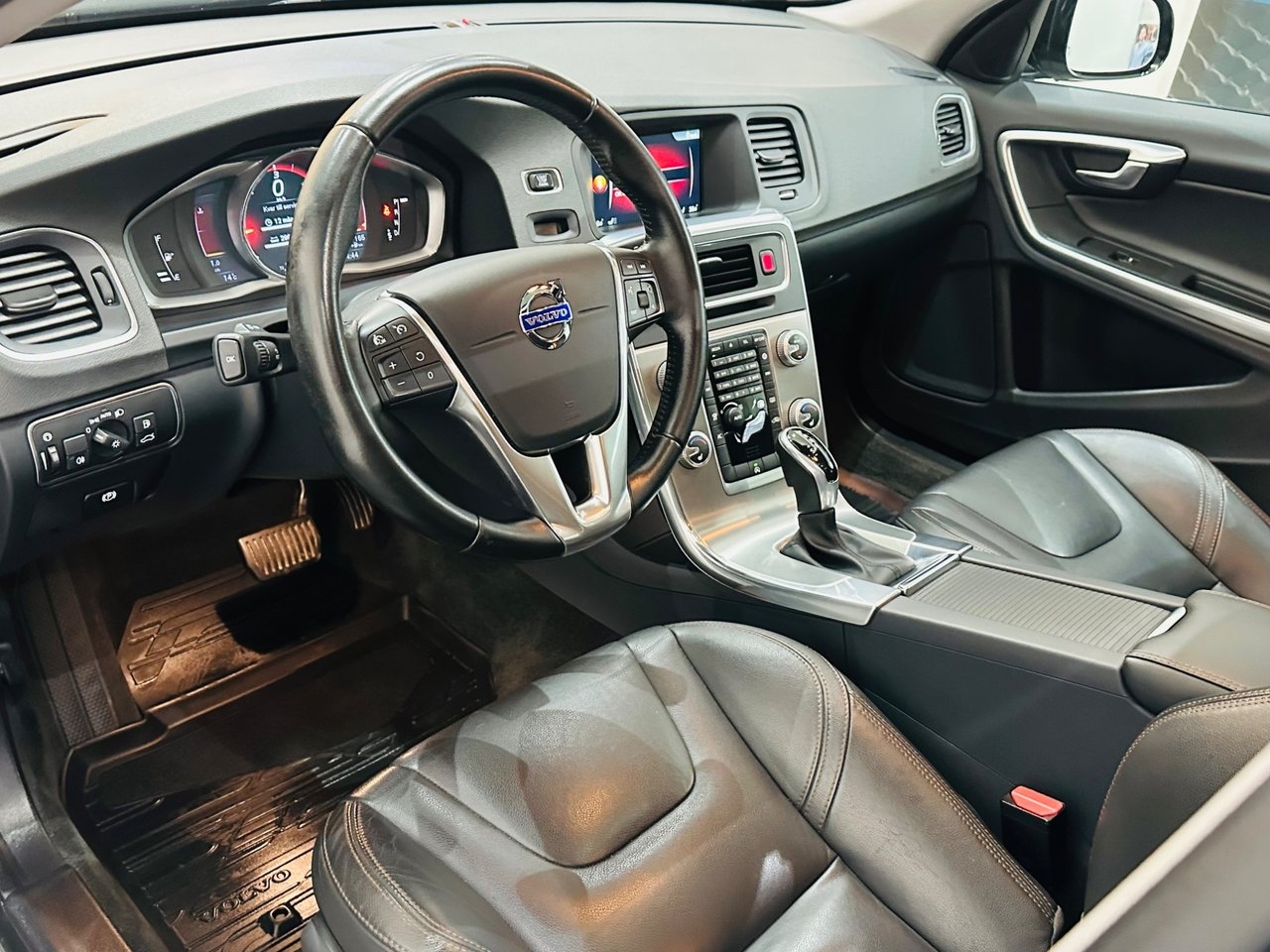 Volvo V60 Cross Country D4 2016, bild 10/10