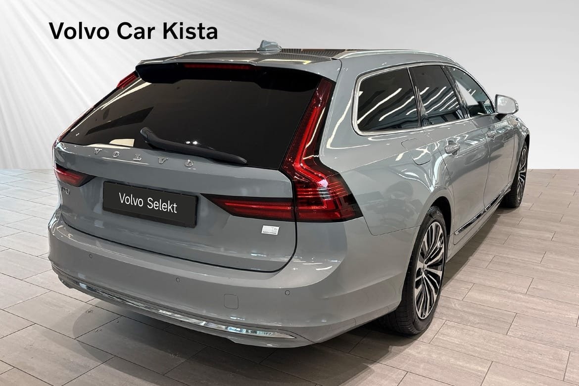 Volvo V90 T6 Core 2024, photo 5/10