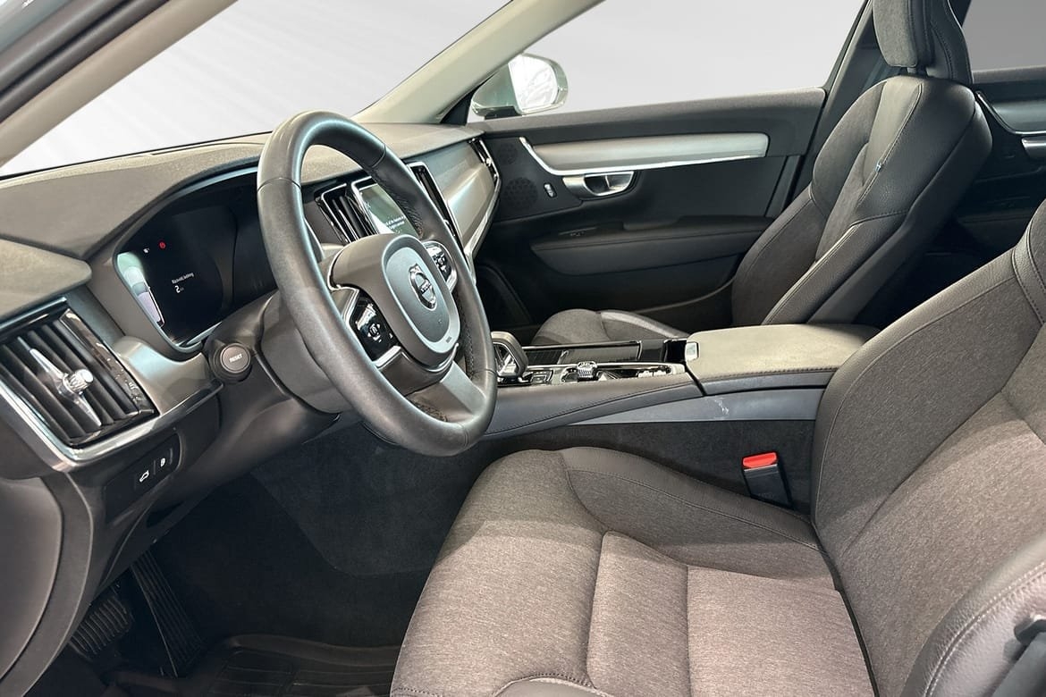 Volvo V90 T6 Core 2024, photo 7/10