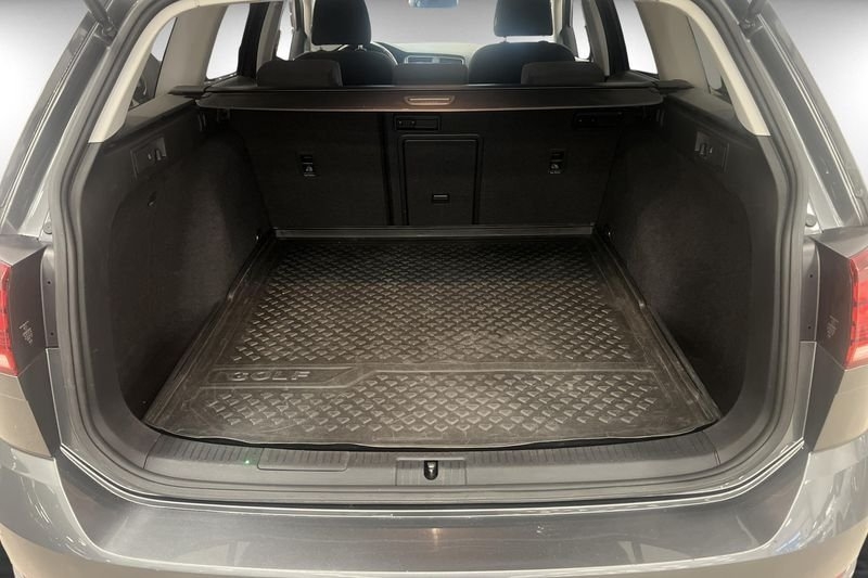 Volkswagen Golf 1.5 TSI 2020, bild 7/10