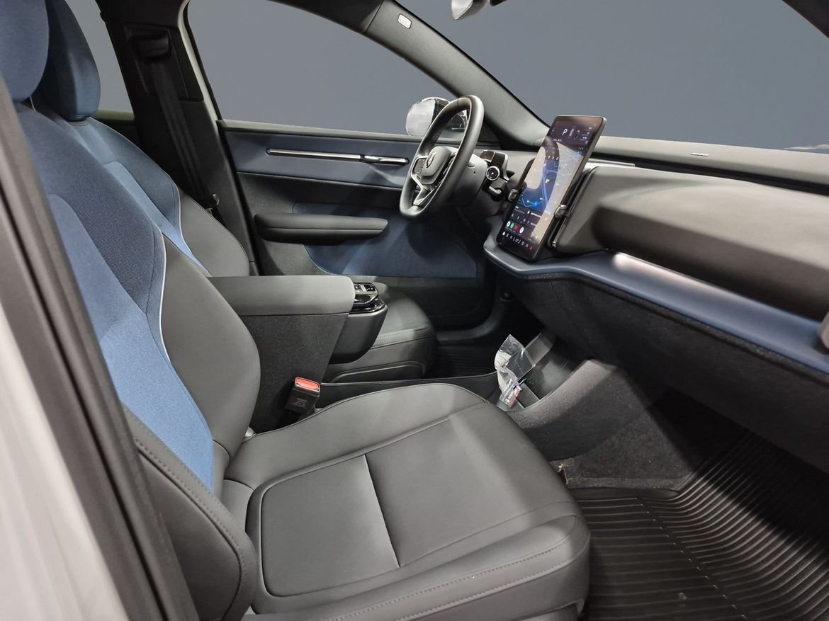 Volvo EX30 Extended Range Plus 2026, bild 7/10
