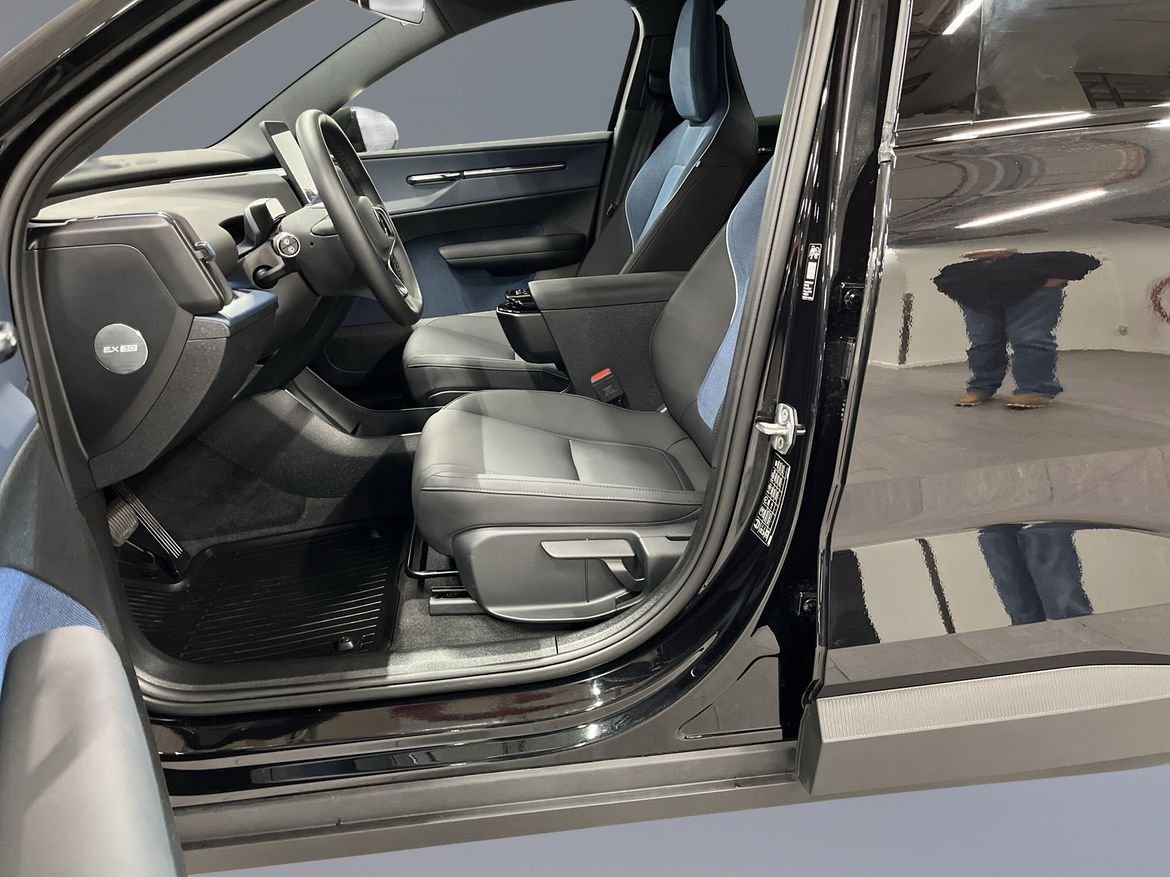 Volvo EX30 Extended Range Plus 2026, bild 6/10