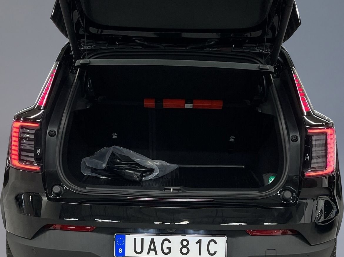 Volvo EX30 Extended Range Plus 2026, kuva 9/10