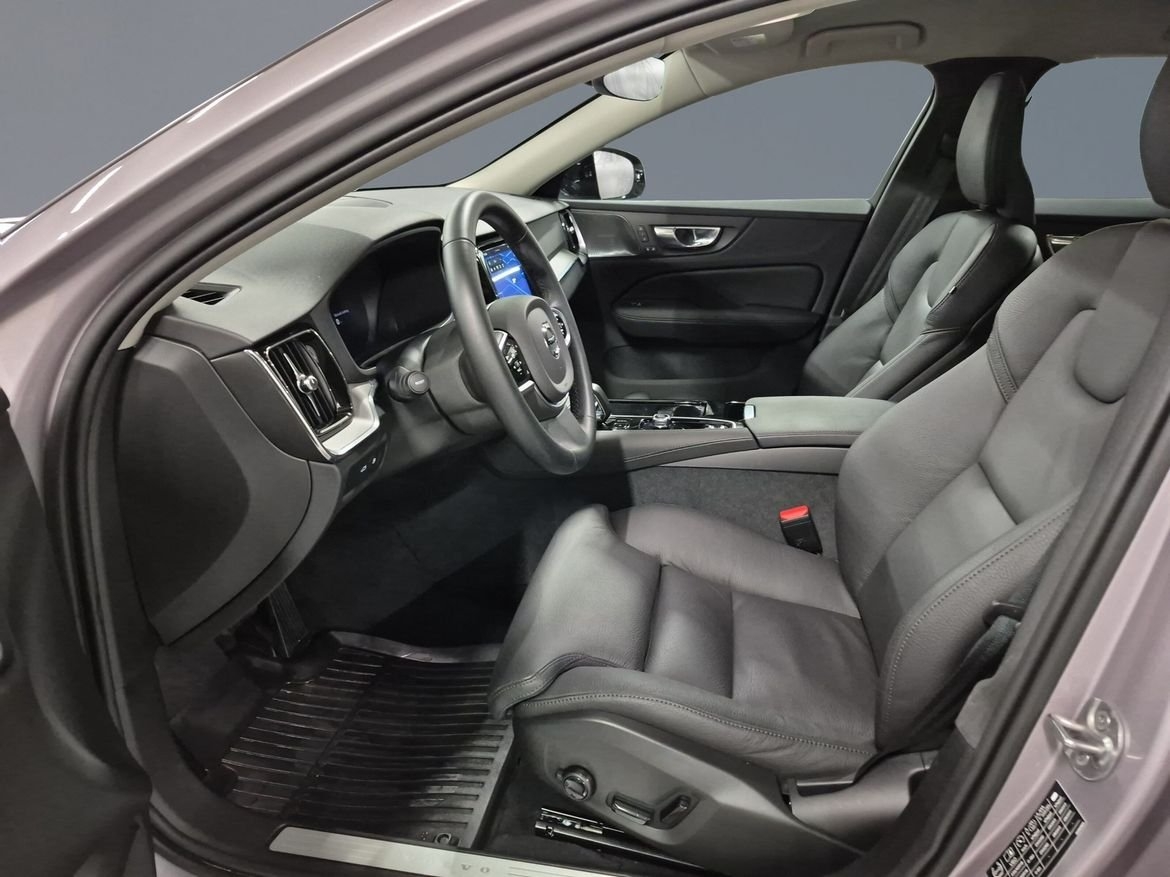 Volvo V60 T6 Plus Dark Nordic 2026, bild 6/10