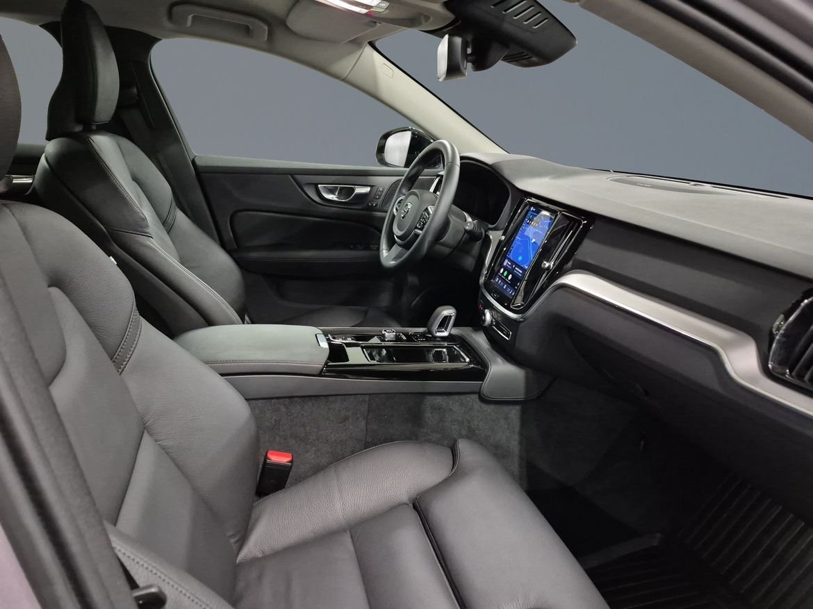 Volvo V60 T6 Plus Dark Nordic 2026, bild 7/10