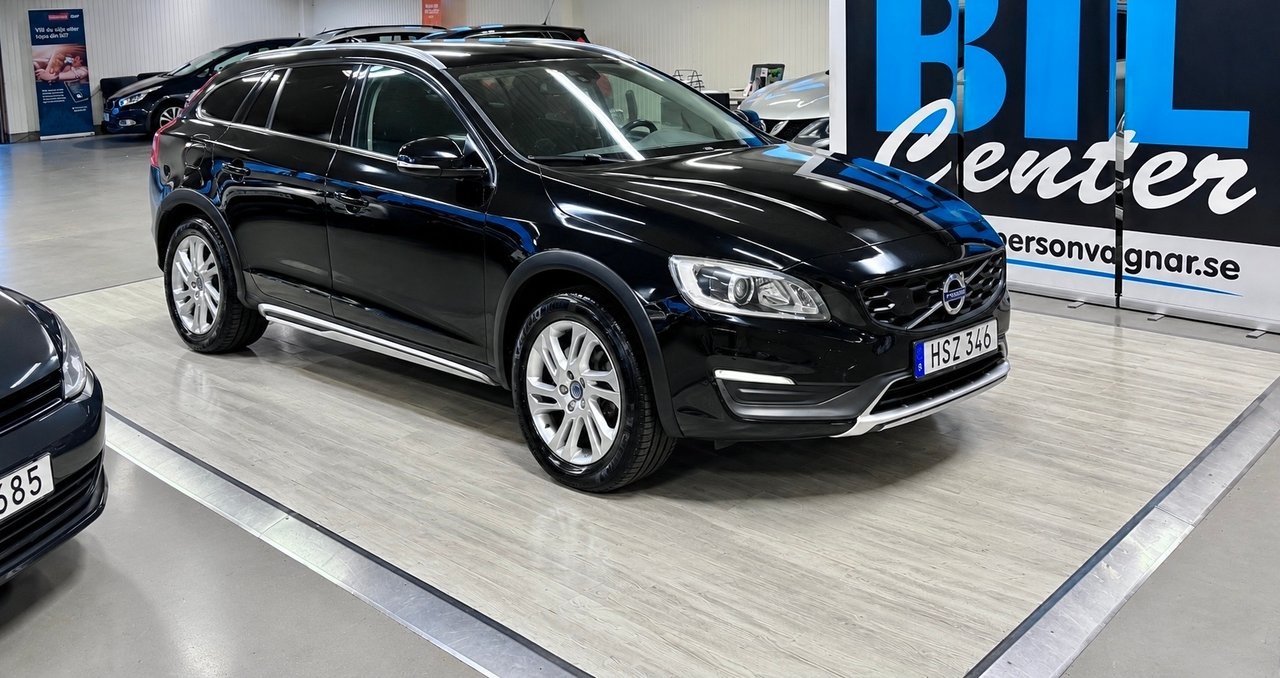 Volvo V60 Cross Country D4