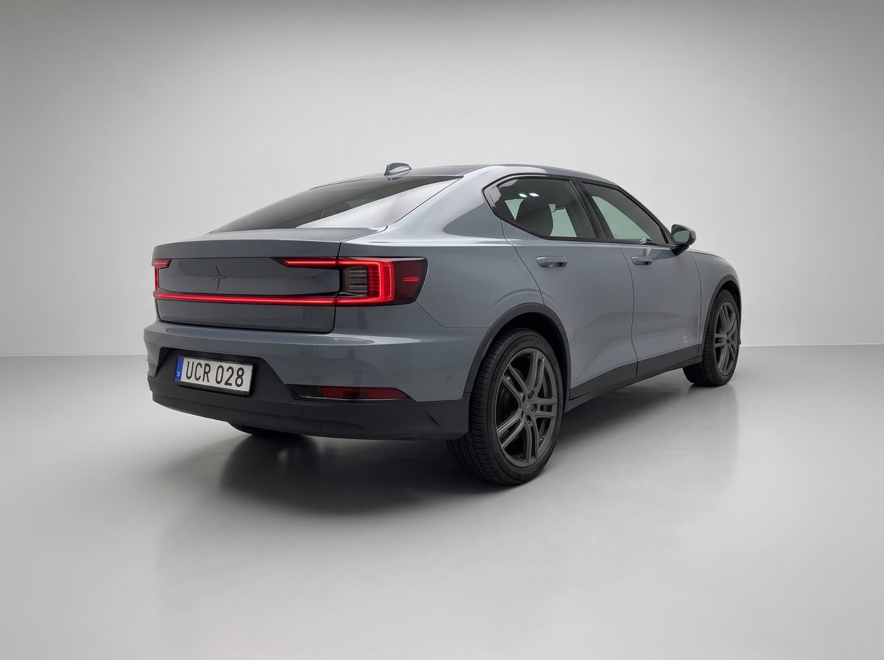 Polestar 2 Long Range 78 kWh 2023, photo 6/10
