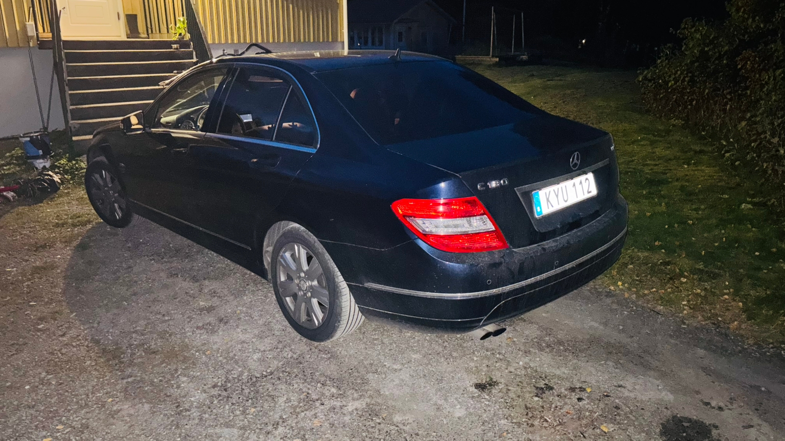 Mercedes-Benz C 180 CGI 2011, photo 2/6