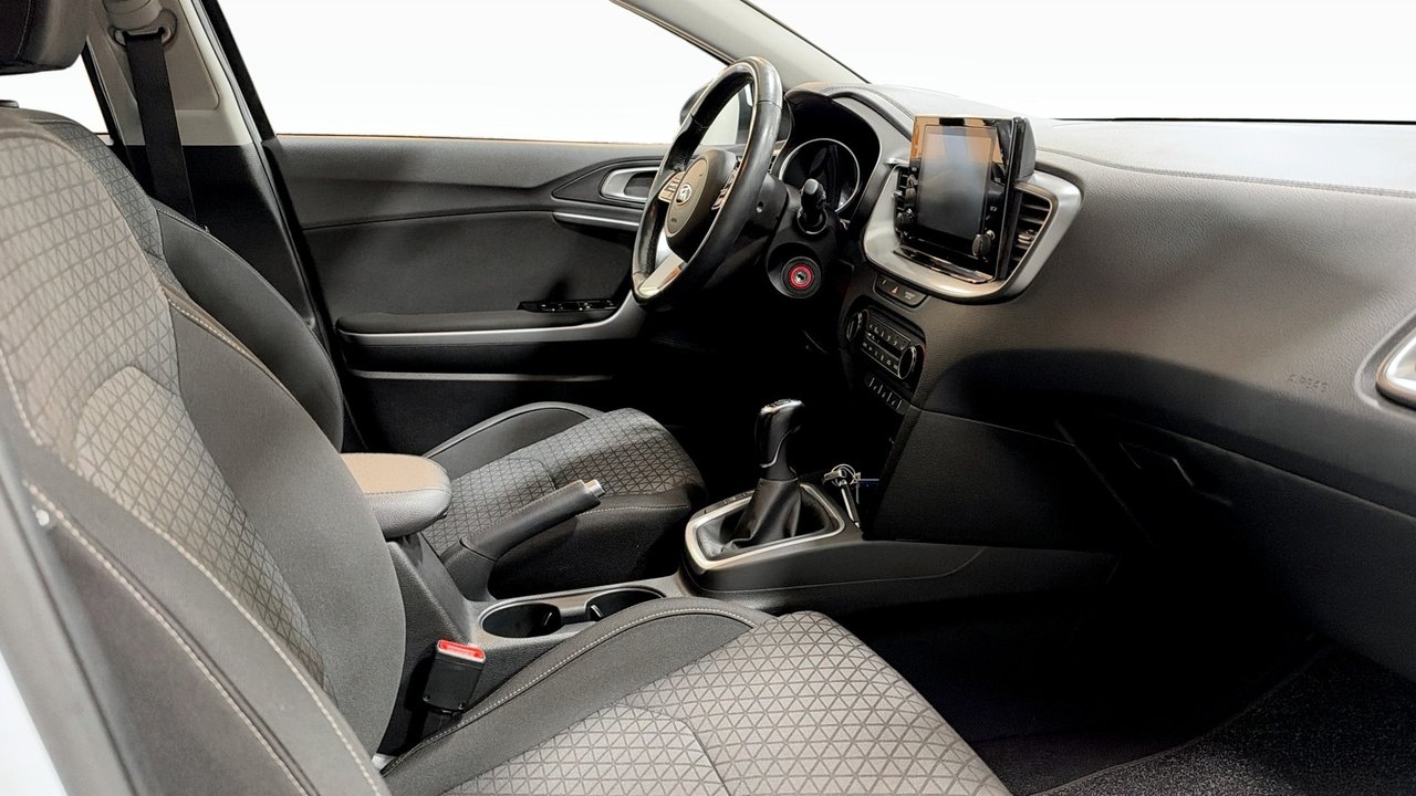 Kia Ceed 1.0 T-GDI Advance 2020, bild 3/9