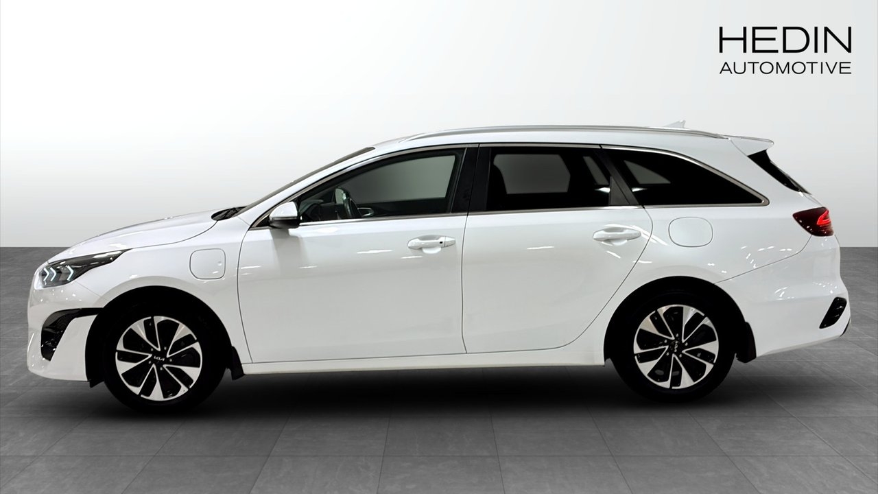Kia Ceed 1.6 GDI Action 2024, bild 2/10