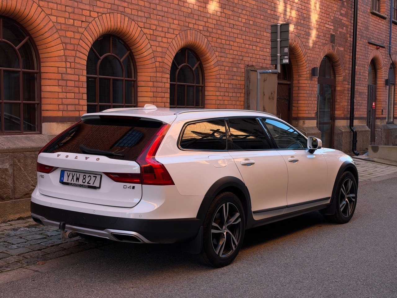 Volvo V90 Cross Country D4 Plus 2018, kuva 10/10