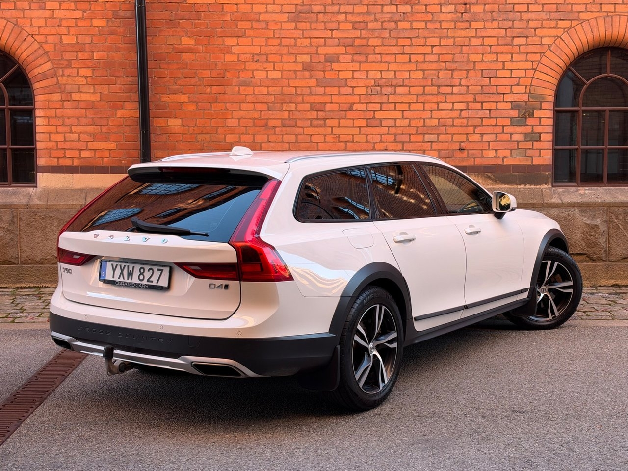 Volvo V90 Cross Country D4 Plus 2018, bild 3/10