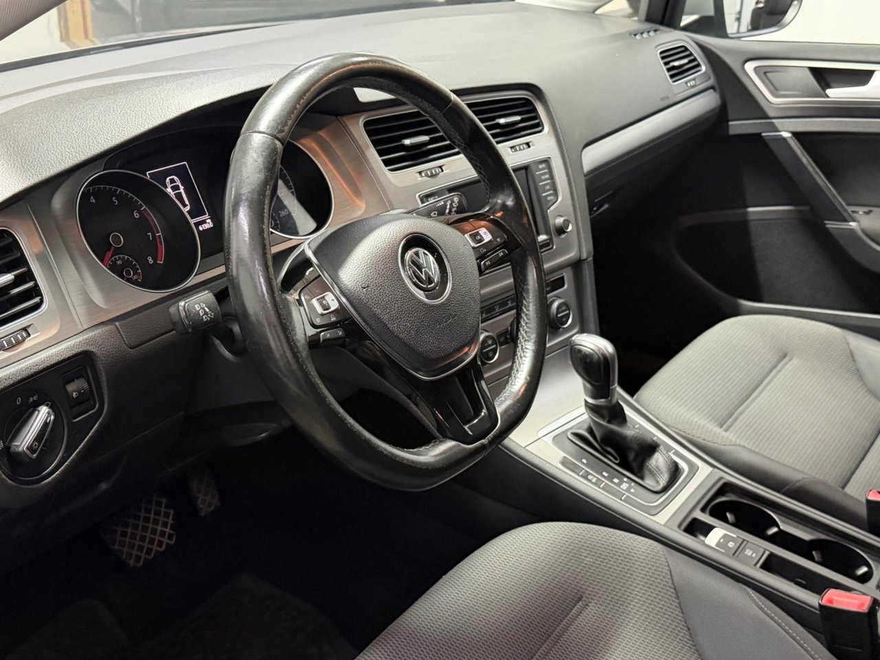 Volkswagen Golf 1.2 TSI 2016, bild 7/10