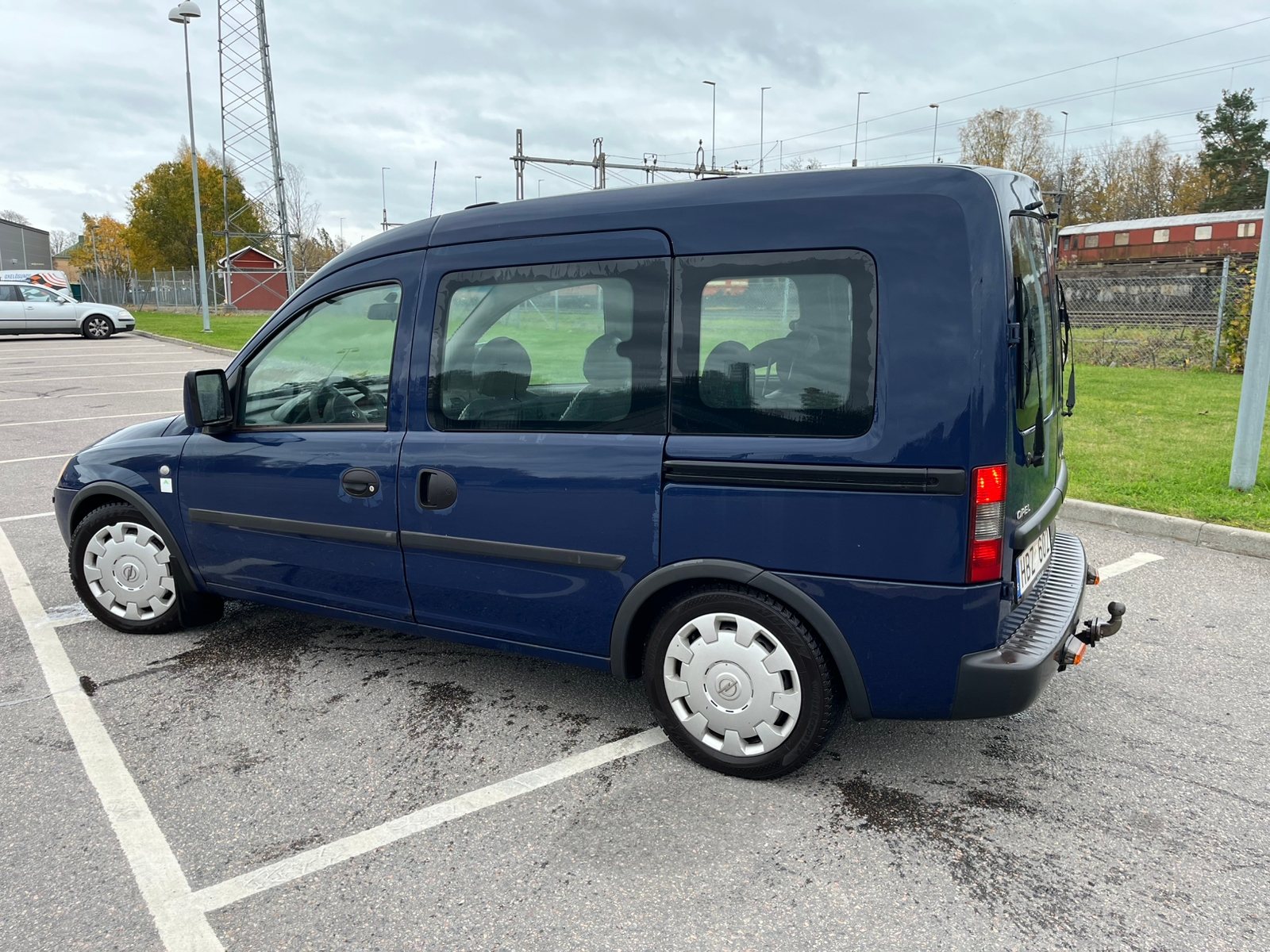 Opel Combo 1.3 CDTI 2008, bild 2/10