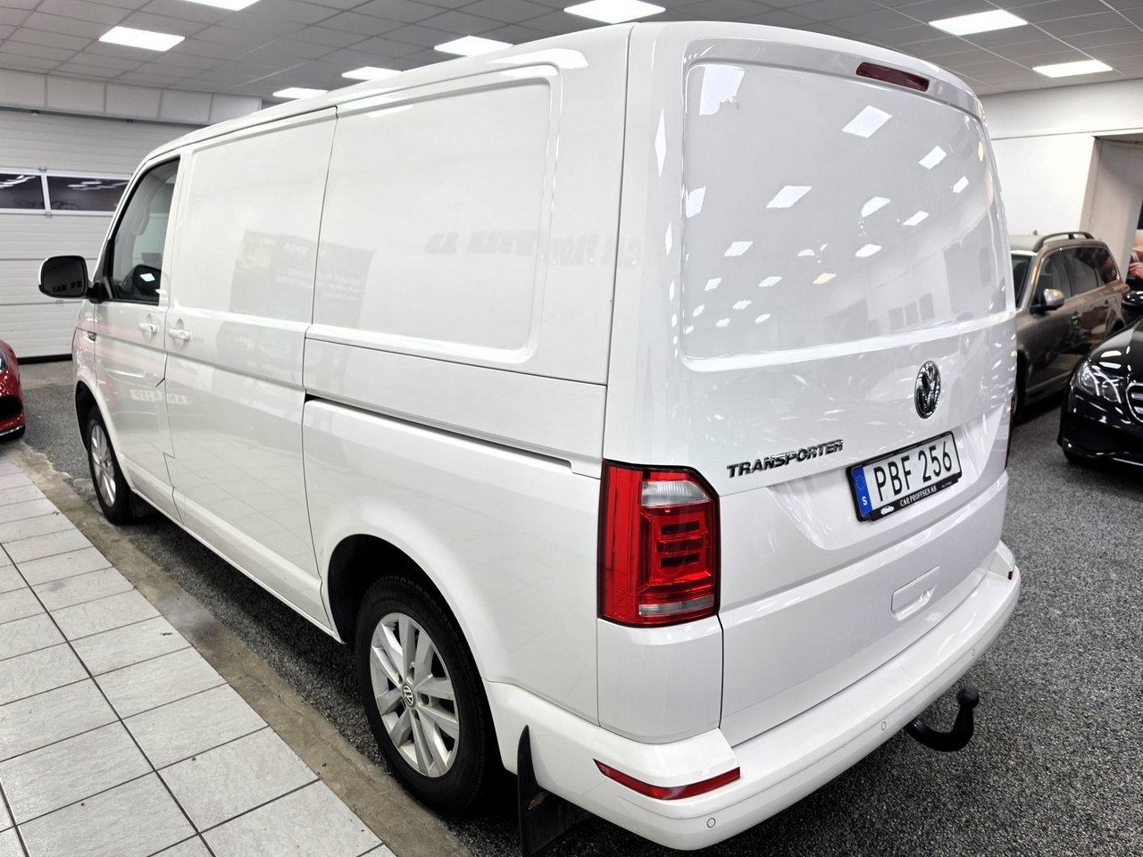 Volkswagen Transporter 2.0 TDI SCR 2018, bild 4/10