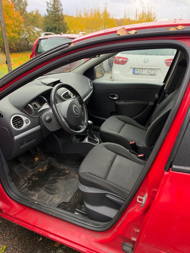 Renault Clio 2012, photo 5/7