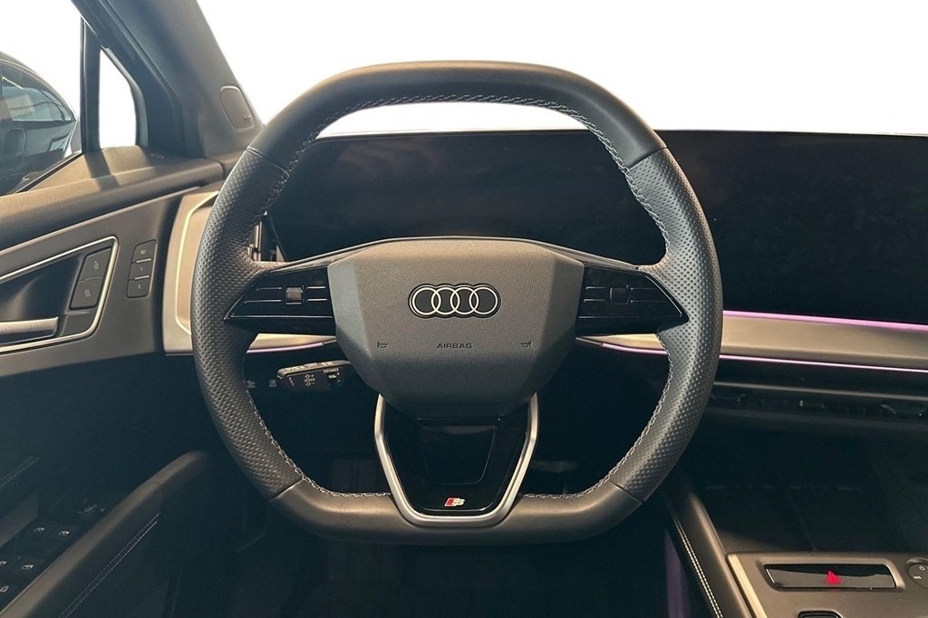 Audi Q4 e-tron S line 2027, photo 9/10