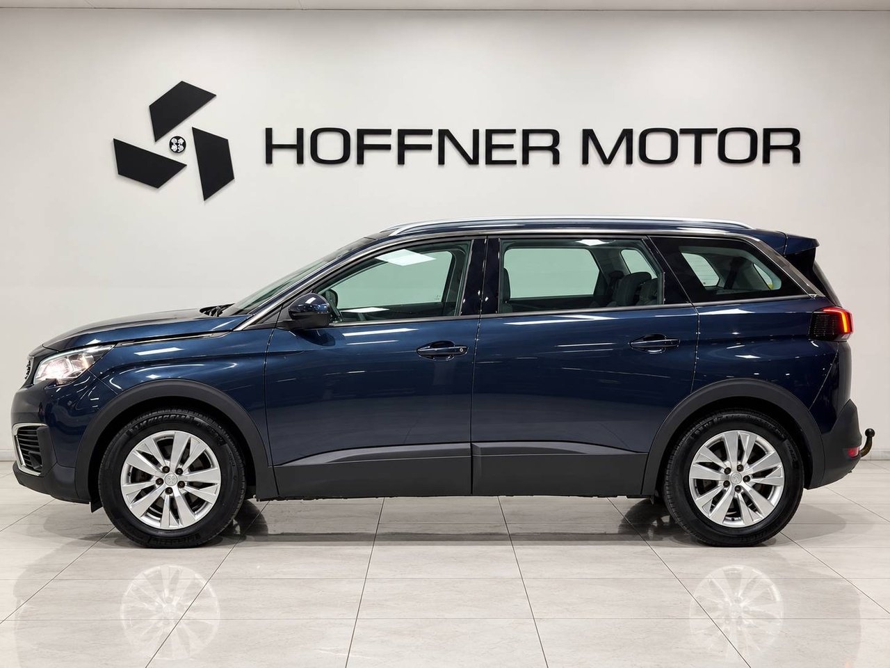 Peugeot 5008 1.2 PureTech 130 2018, bild 2/10