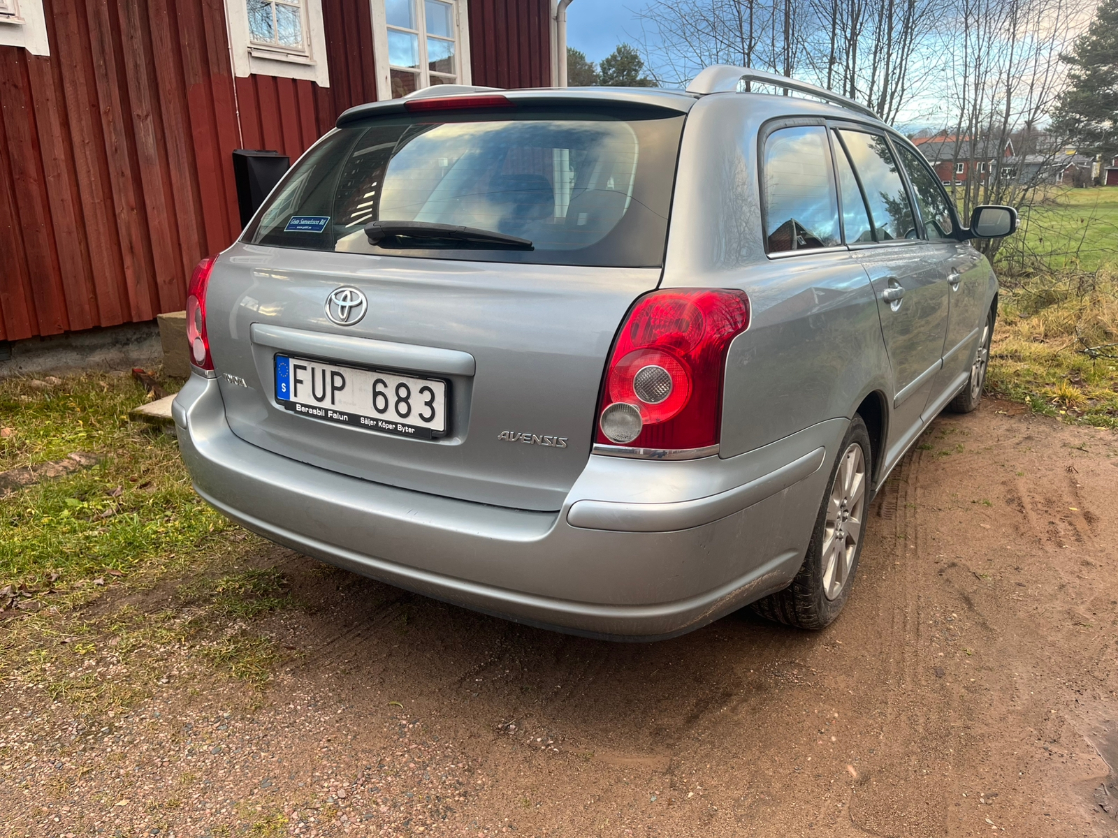 Toyota Avensis 2.0 2007, bild 2/6