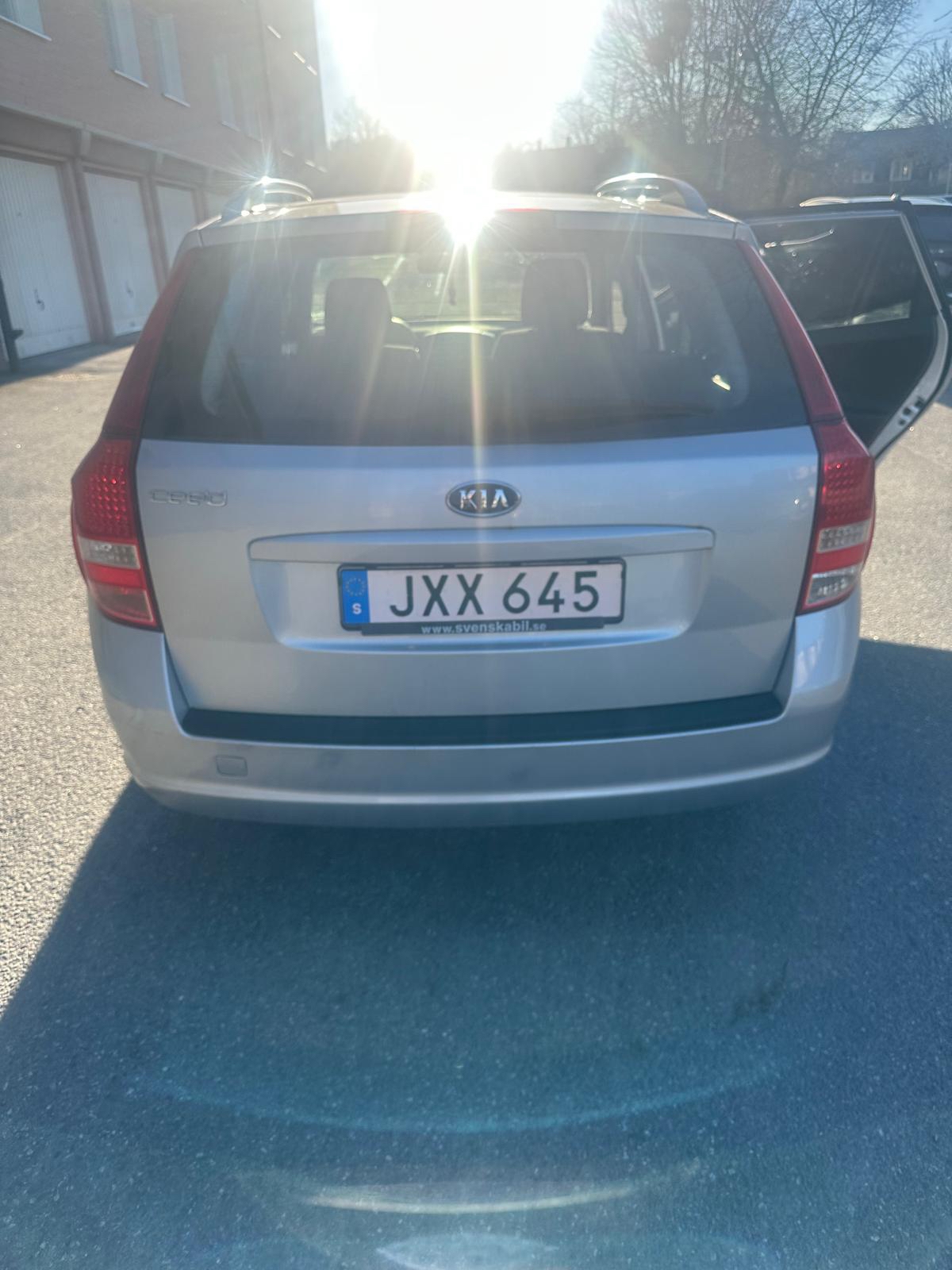 Kia Ceed 1.6 2010, bild 4/7