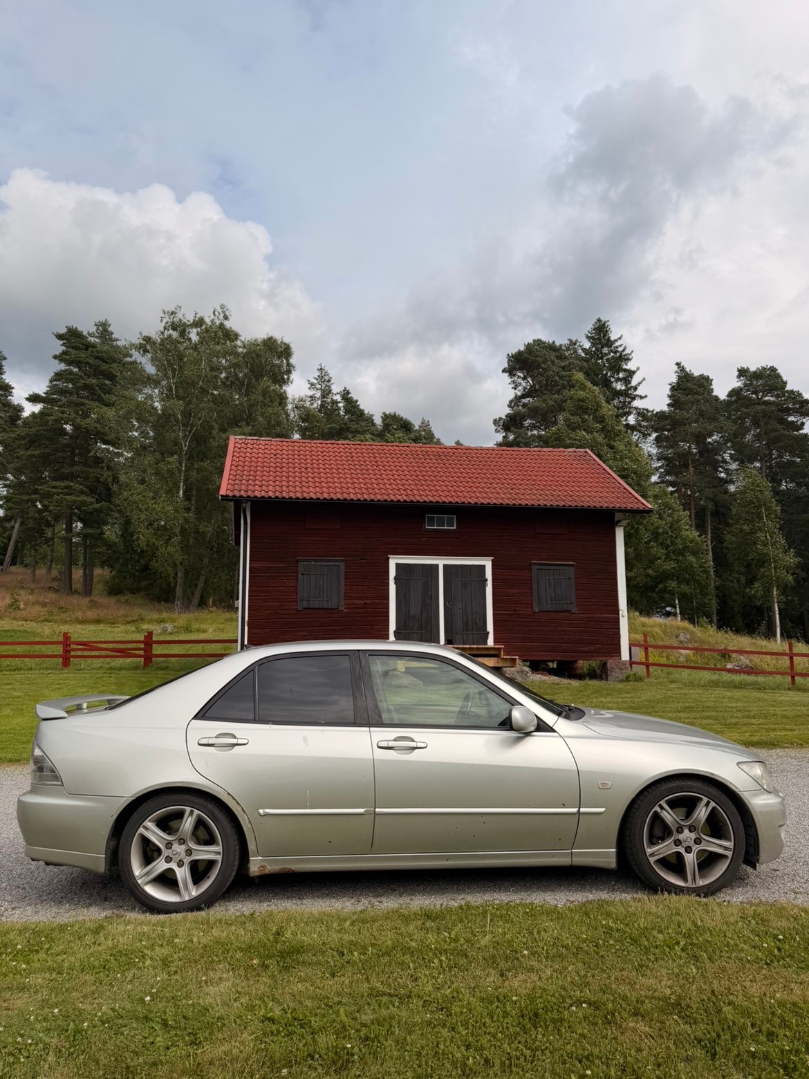 Lexus IS 200 2002, photo 2/10