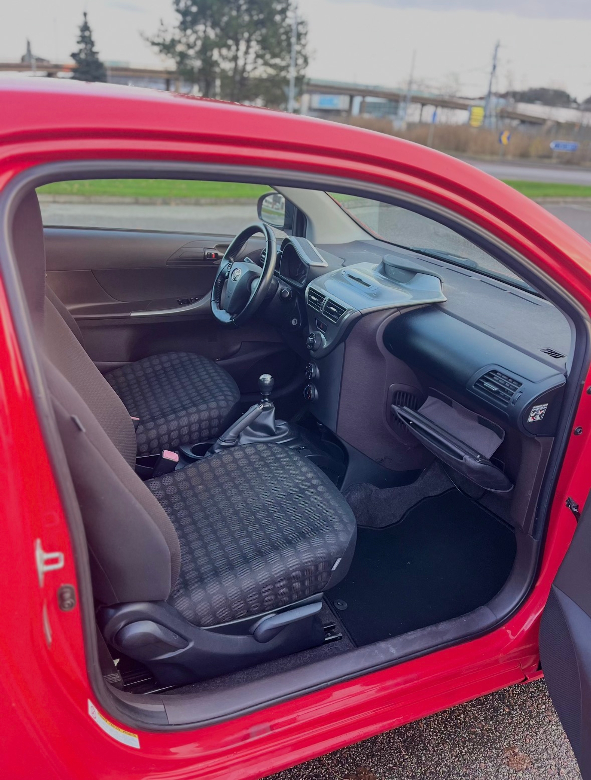 Toyota iQ 1.0 2009, bild 4/7