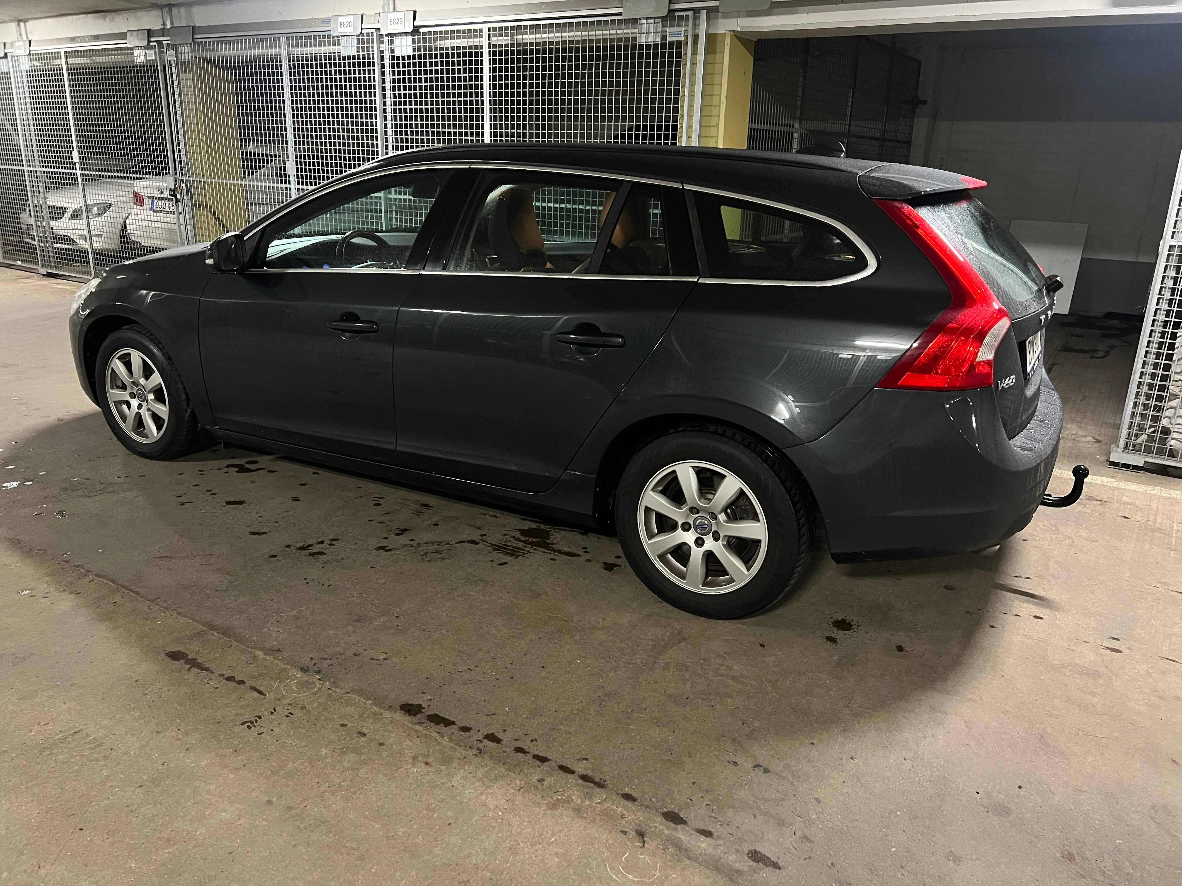 Volvo V60 D2 2013, bild 2/6