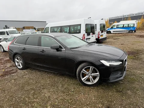 Volvo V90 D4 2020, bild 2/7