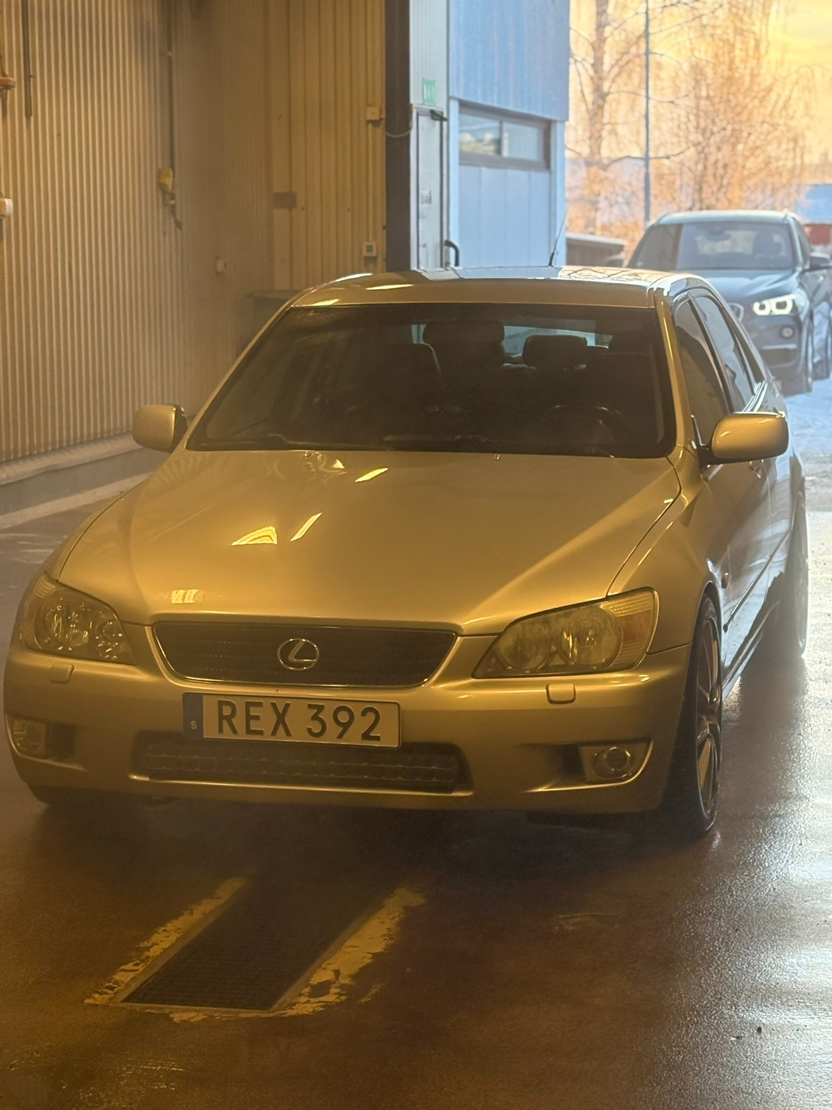 Lexus IS Sport 2000, bild 2/4