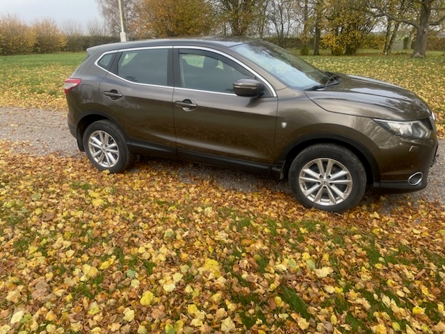 Nissan Qashqai 1.2 DIG-T 2014, bild 2/10