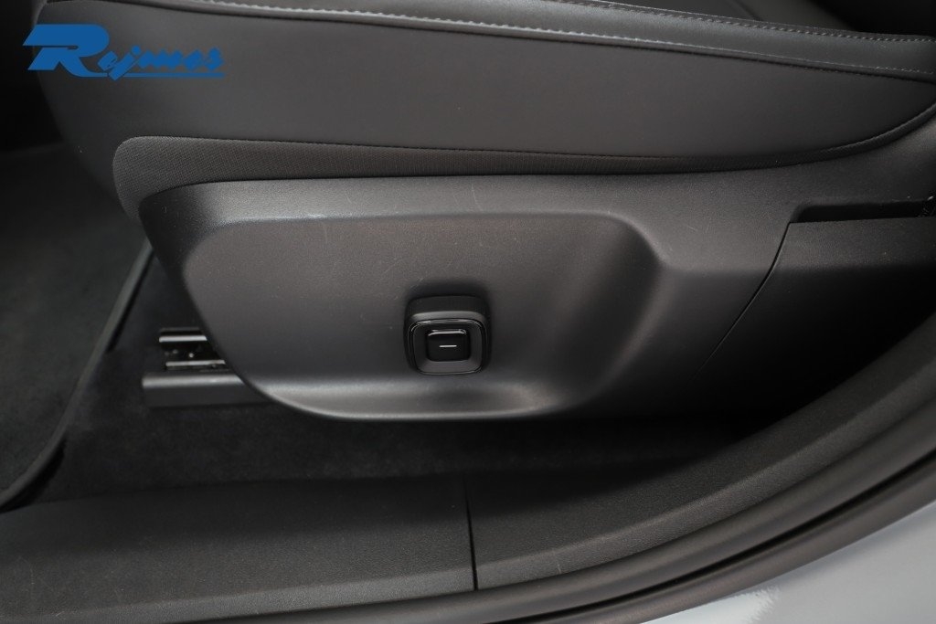Volvo EX30 Performance Ultra 2024, bild 6/10