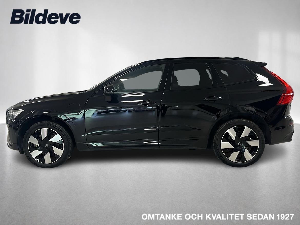Volvo XC60 T6 Ultra Dark 2025, photo 3/10