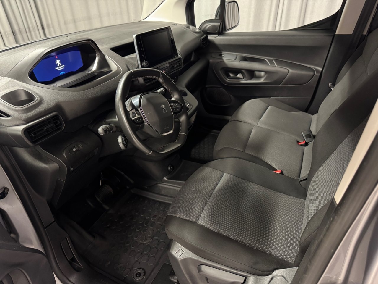 Peugeot e-Partner 50 kWh 2021, bild 7/9