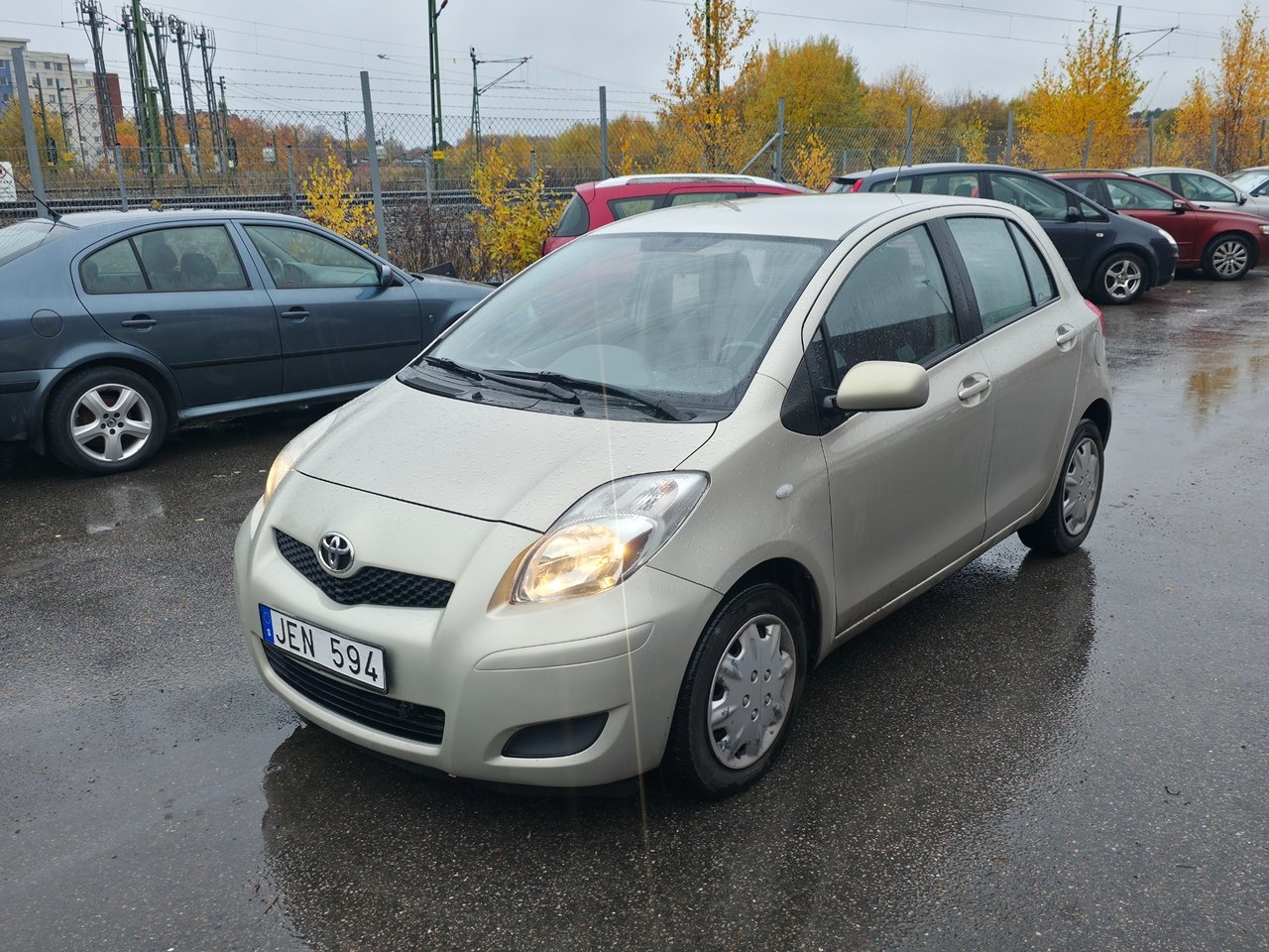 Toyota Yaris 1.33 2009, bild 2/10