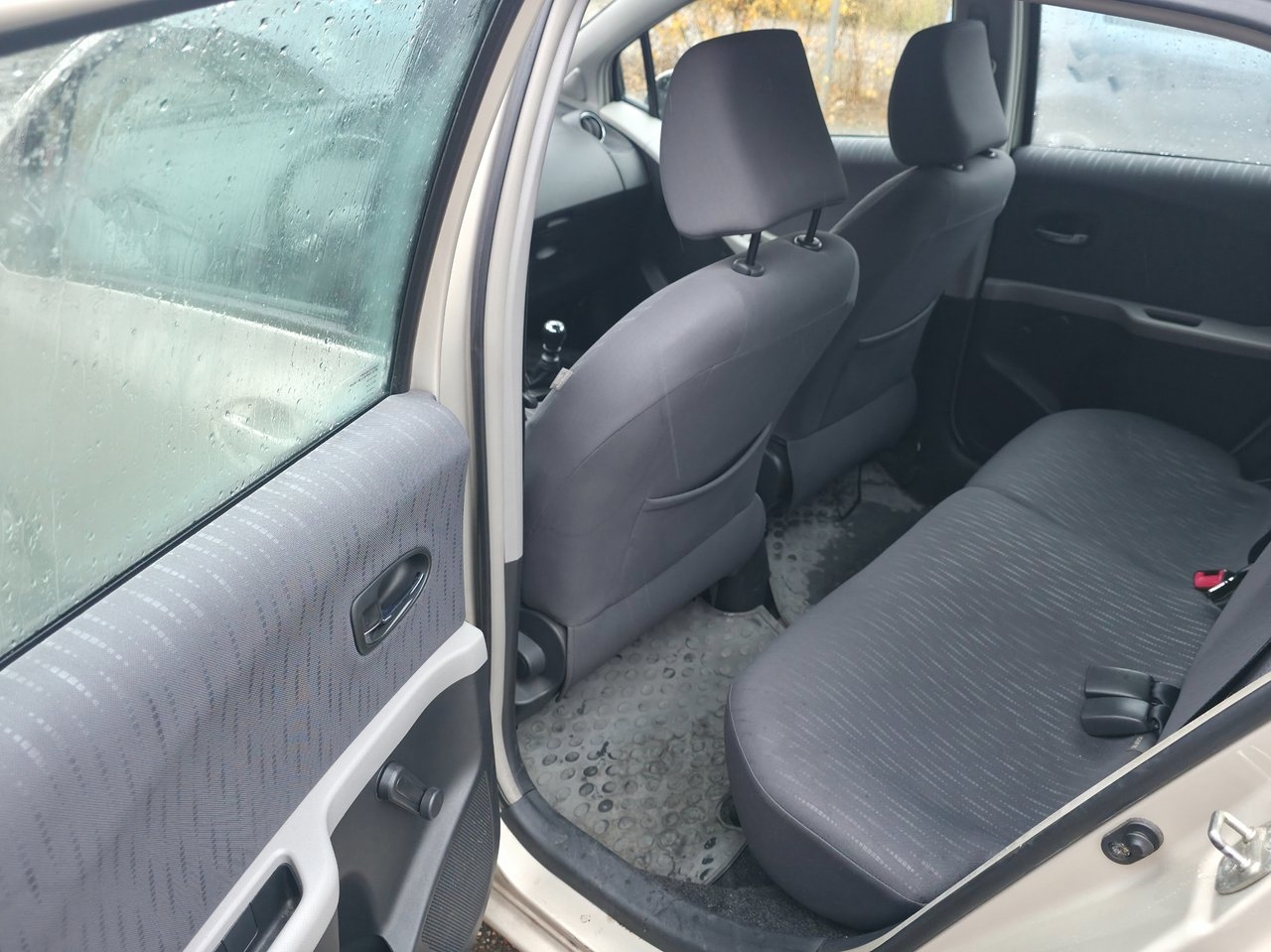 Toyota Yaris 1.33 2009, kuva 10/10