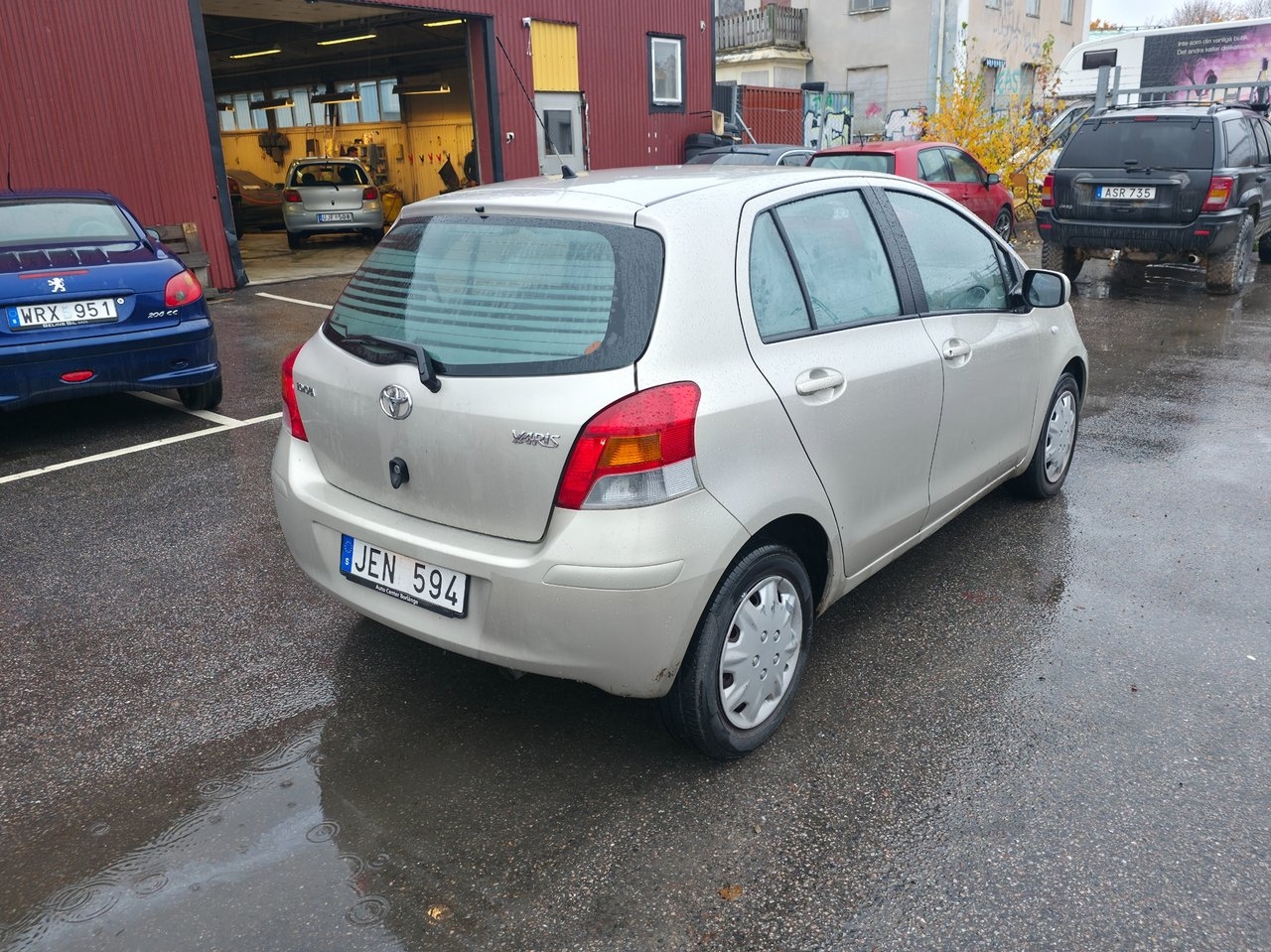 Toyota Yaris 1.33 2009, bild 5/10