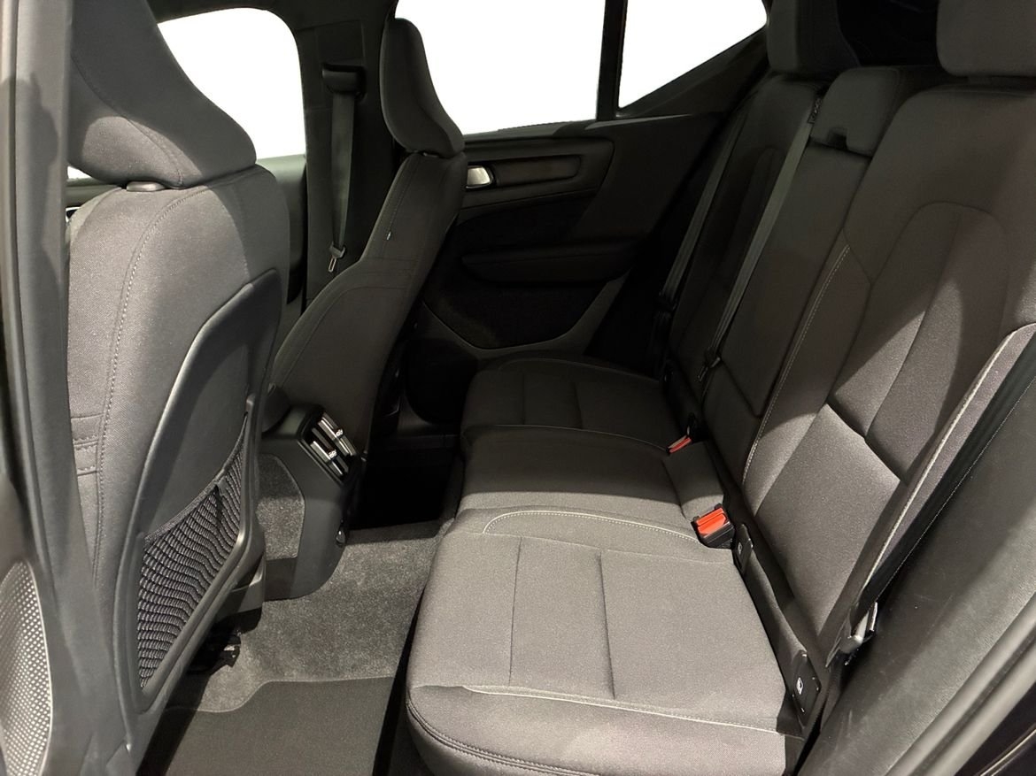 Volvo EX40 Extended Range 2025, kuva 7/10
