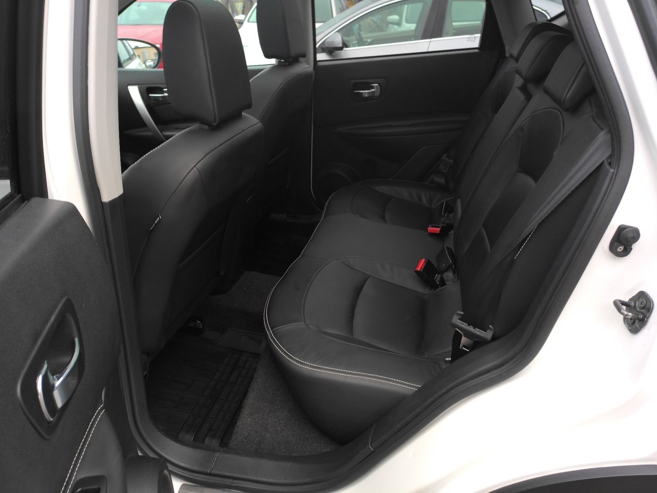 Nissan Qashqai 2.0 2013, bild 6/10