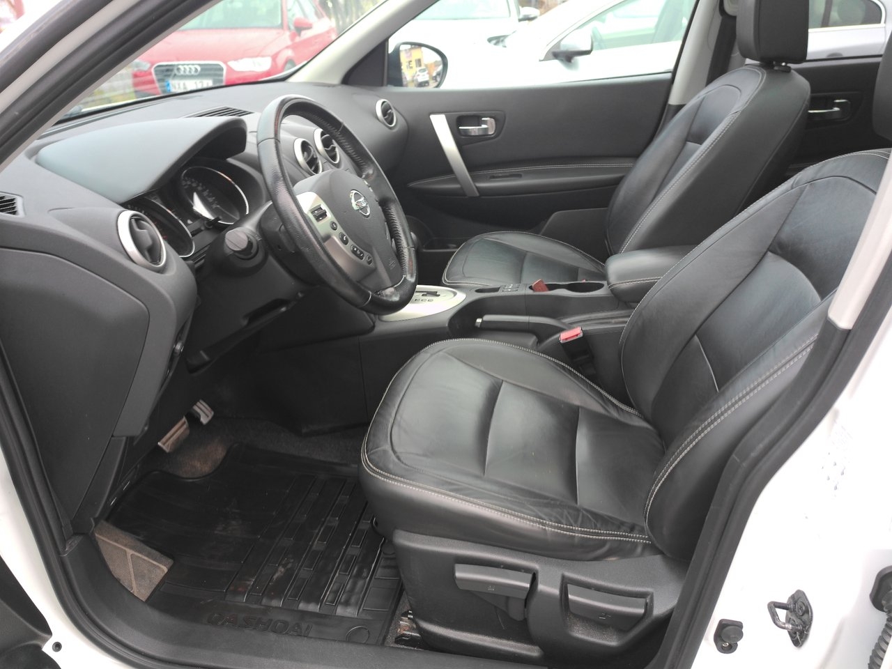 Nissan Qashqai 2.0 2013, bild 5/10