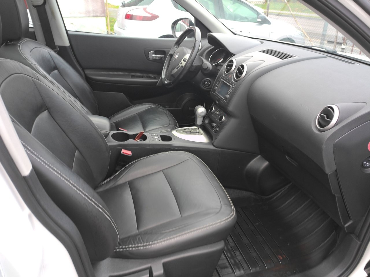 Nissan Qashqai 2.0 2013, bild 7/10