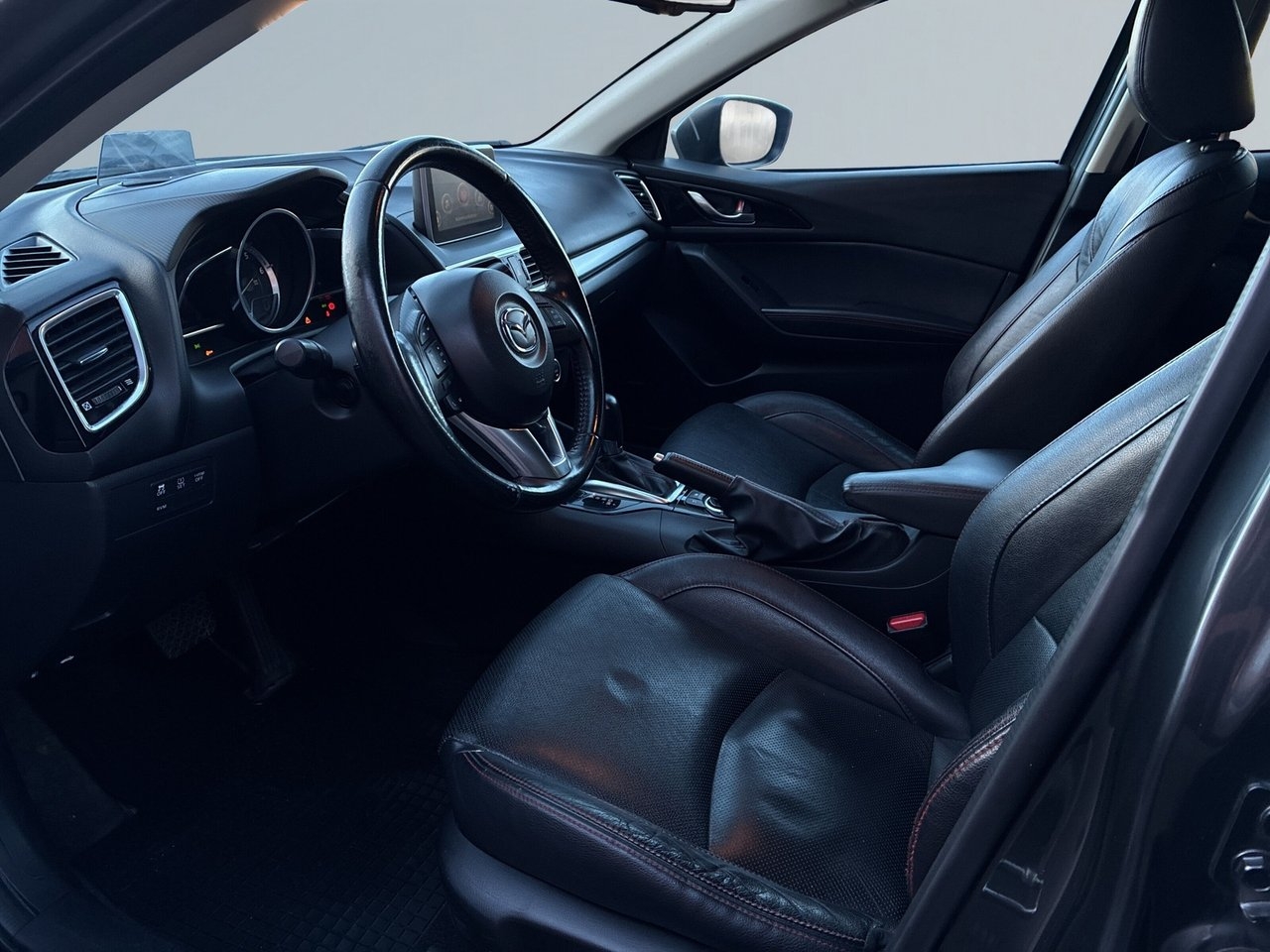Mazda 3 SKYACTIV-D 150 2015, bild 7/10