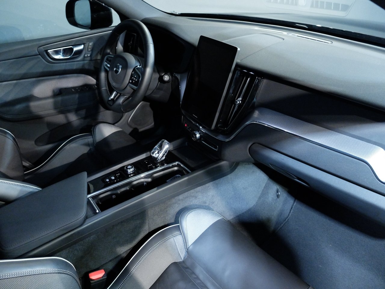 Volvo XC60 T6 Plus Nordic 2026, bild 6/10